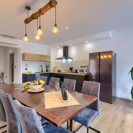 Holiday home Solis By Interhome Segotici