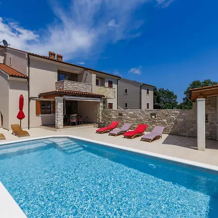 Solis By Interhome